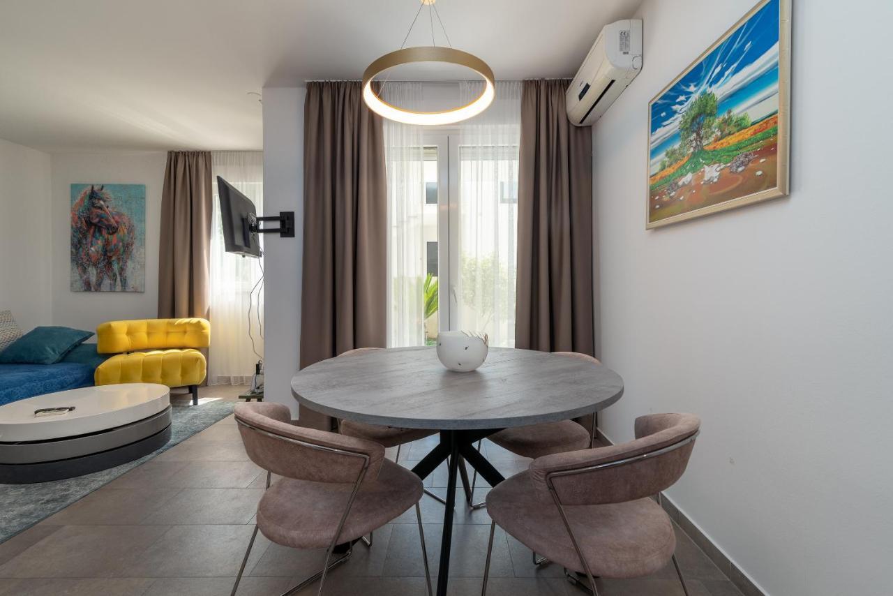 Apartments Liam Trogir Buitenkant foto
