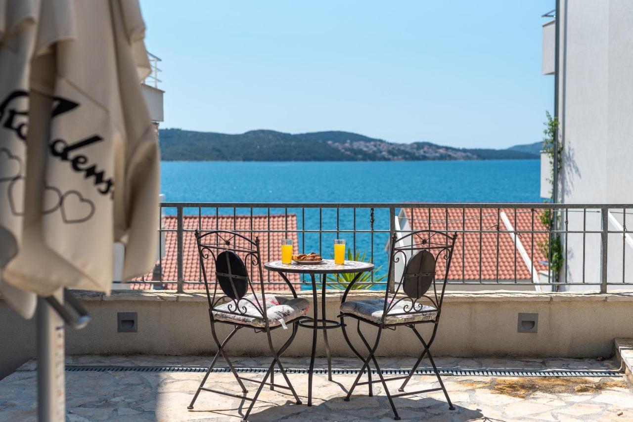 Apartments Liam Trogir Buitenkant foto
